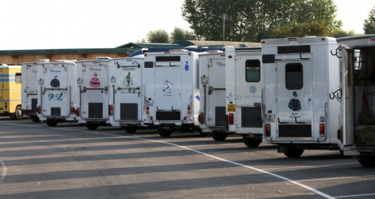 vans transport de chevaux